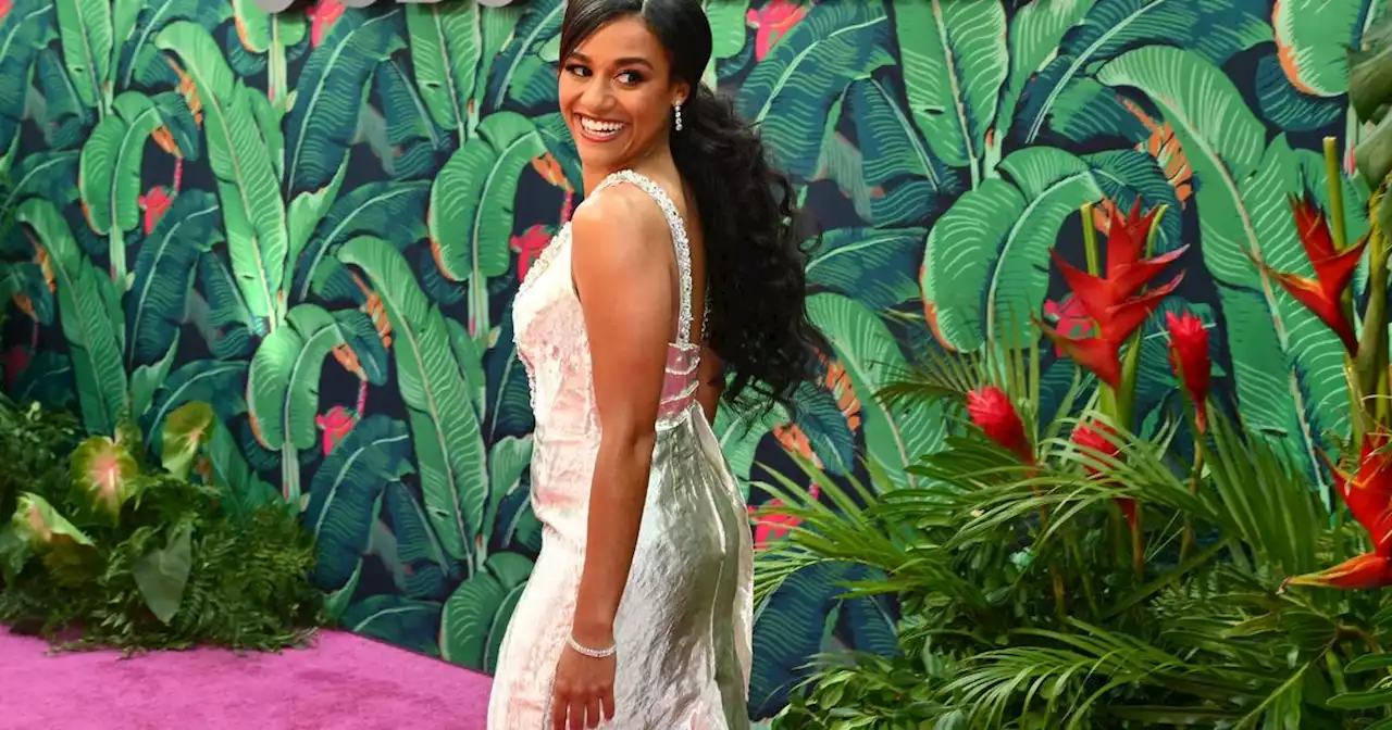 Stars arrive for the 76th Annual Tony Awards at the United Palace theater