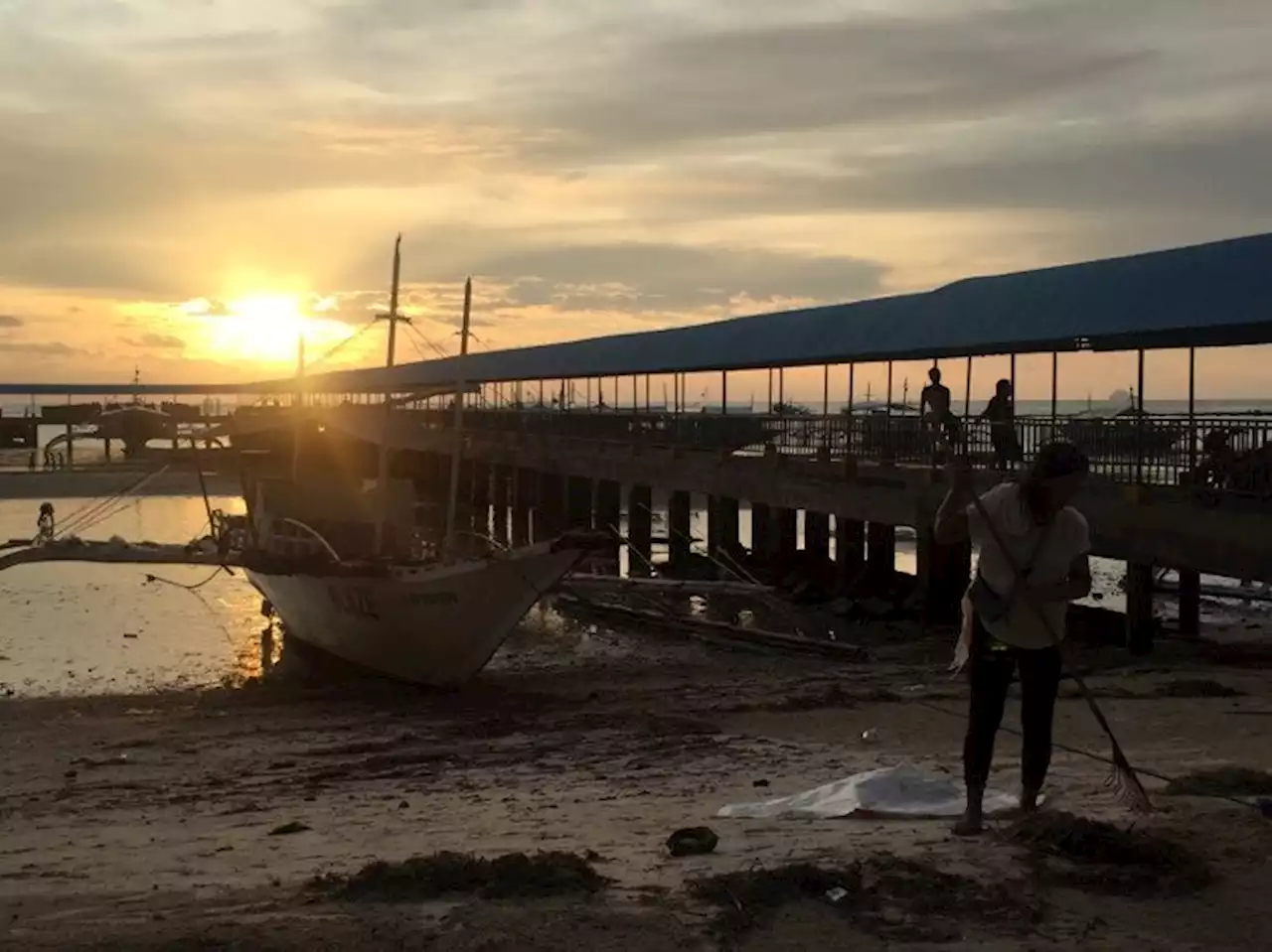 A different kind of job: Keeping Malapascua Island neat and clean