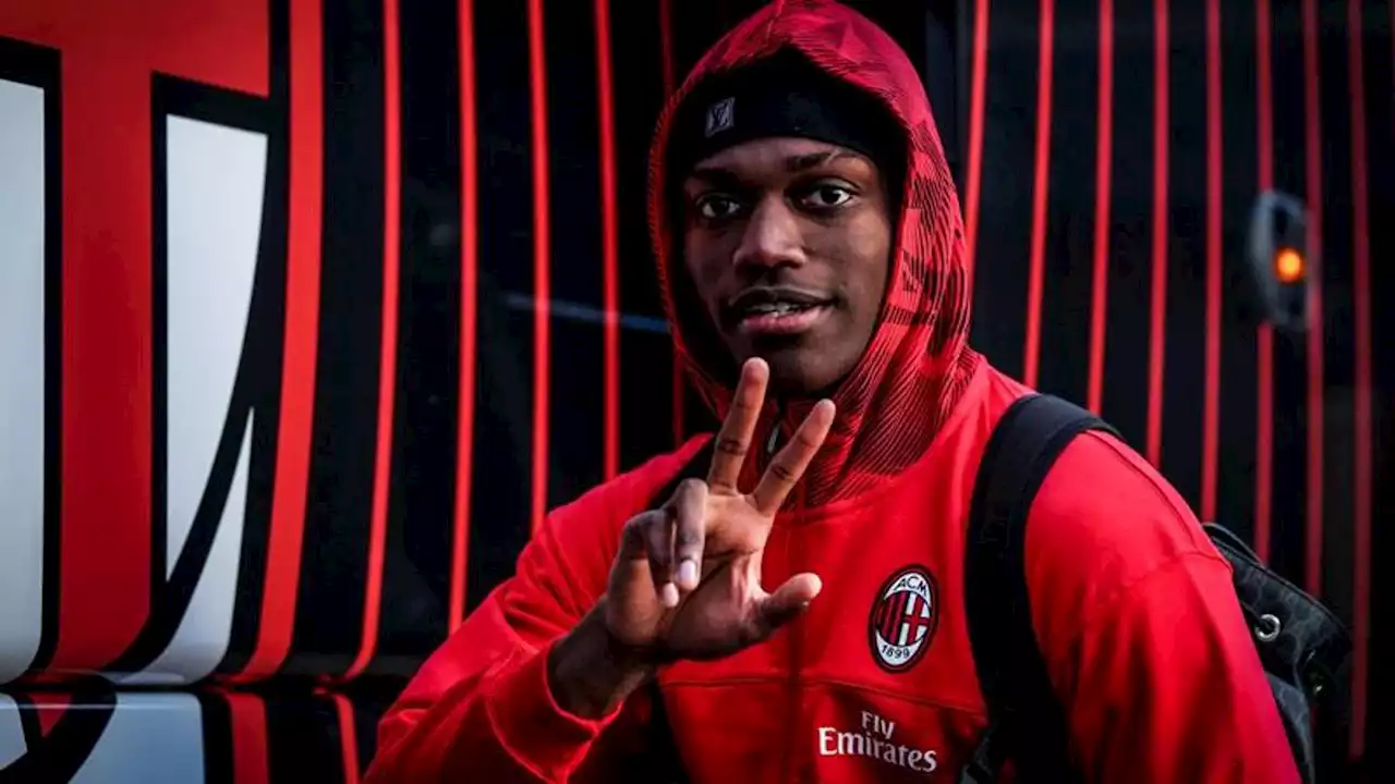 Maglia, soldi, sponsor: il nuovo Milan gira tutto intorno a Leao