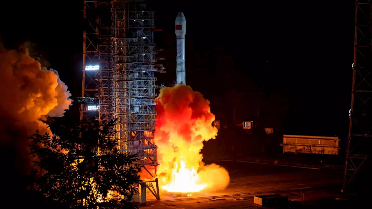 China Tests Parachute System to Control Falling Rocket Boosters