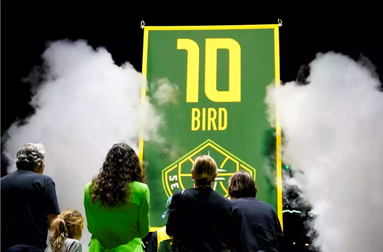 Sue Bird commands floor once more as her No. 10 is retired by Seattle Storm