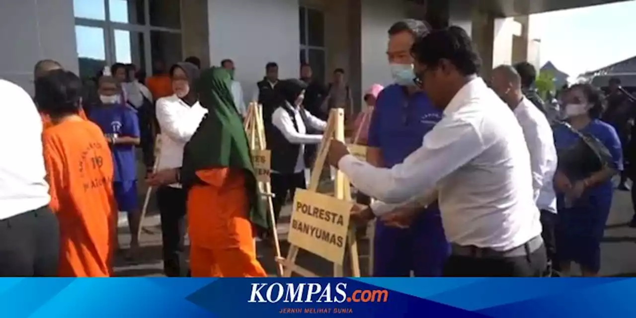 33 Tersangka Perdagangan Orang Dijemur di Polda Jateng, Palsukan Stempel Visa dan Untung Miliaran