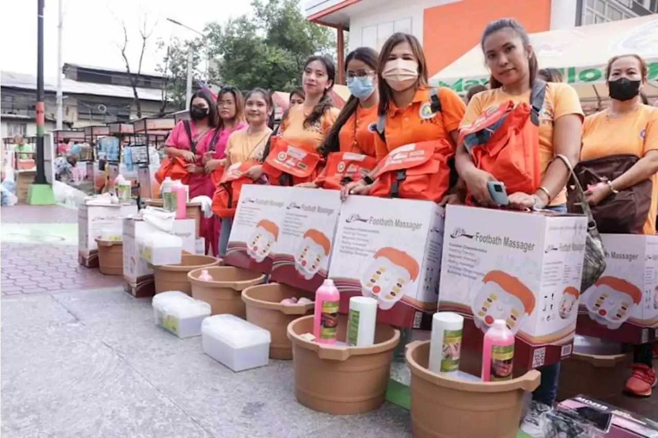 More than 1,400 Caloocan residents complete free skills training program