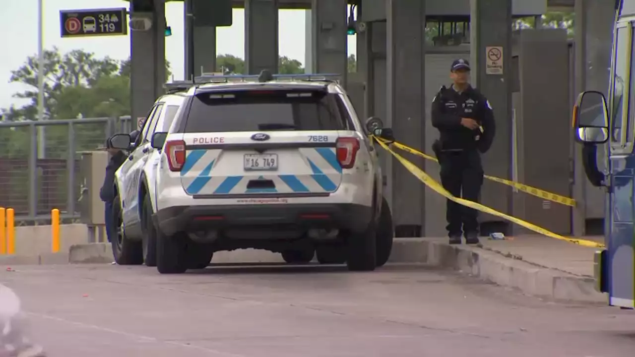 4 people shot, CTA Red Line trains halted on Chicago's Far South Side