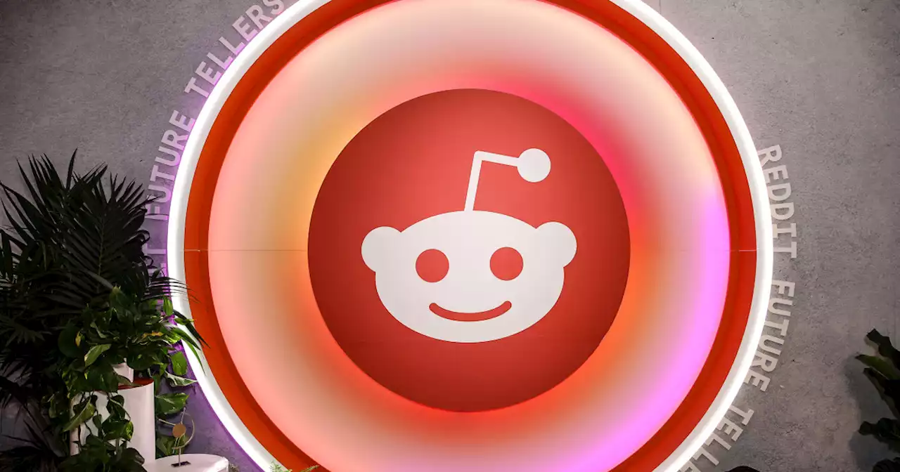 Reddit says protesting communities crashed the site