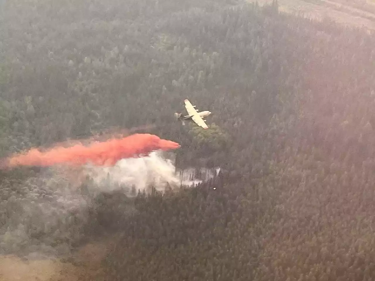 Conditions slow spread of fire near Edson, Alta., but evacuation orders remain