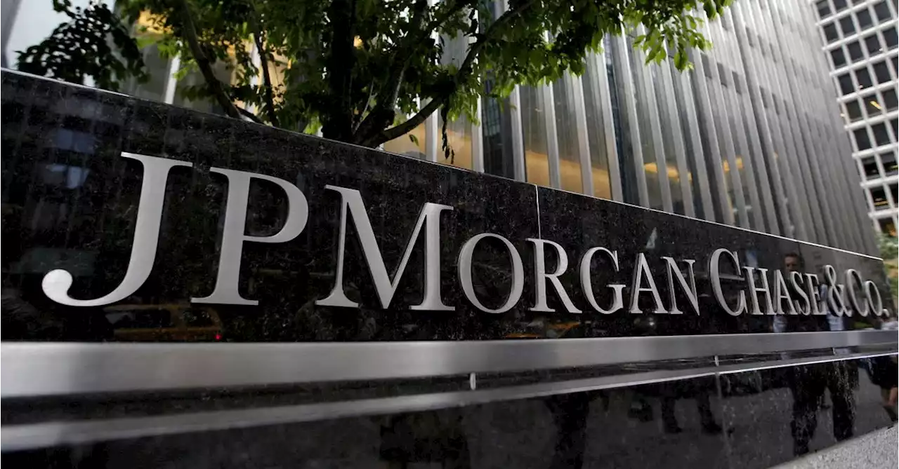 JPMorgan agrees to settle with Epstein victim in class action suit