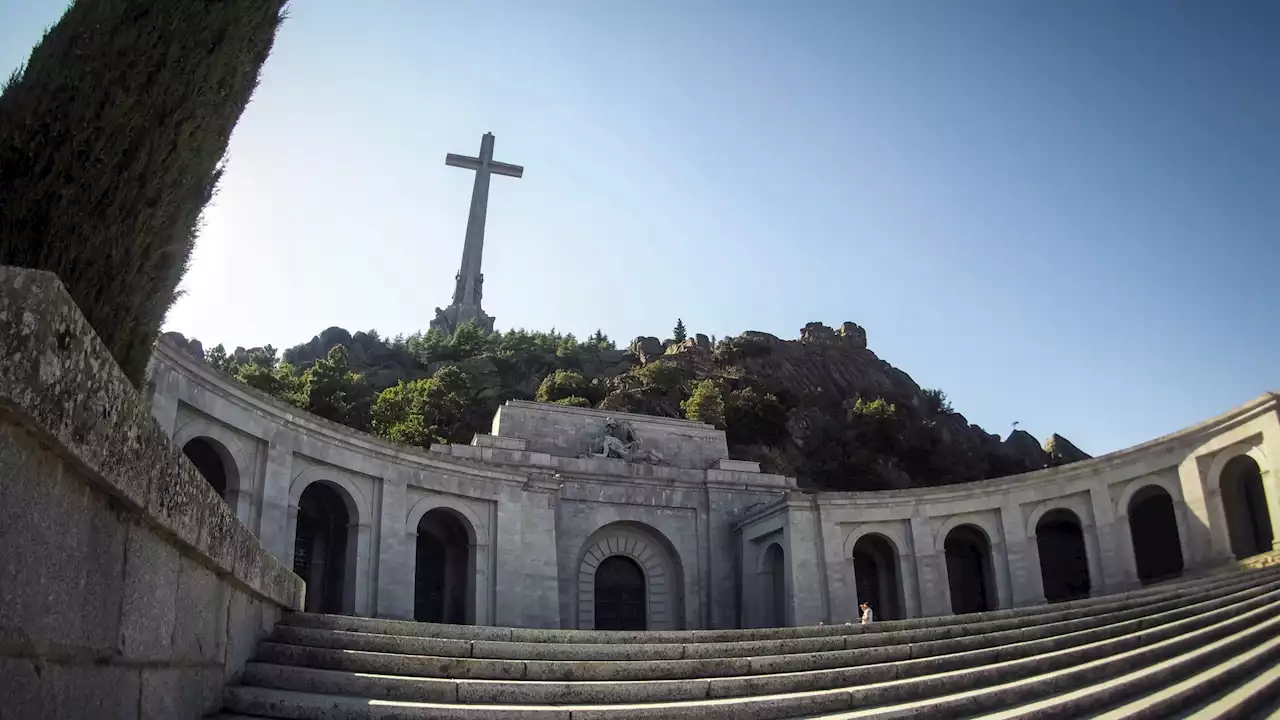 Arrancan las exhumaciones pendientes en el valle de Cuelgamuros