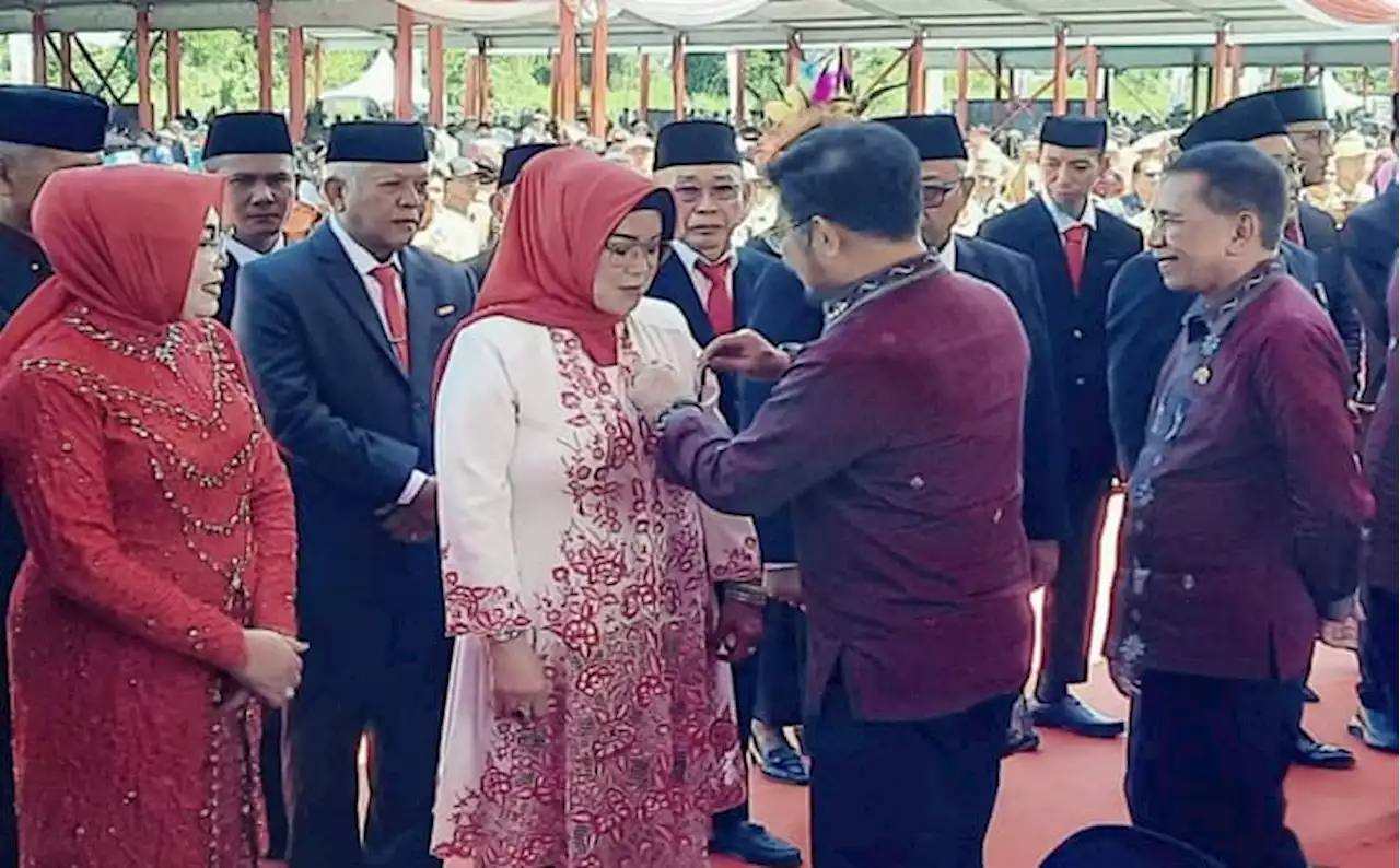 Selamat! Bupati Sukoharjo Peroleh Tanda Kehormatan dari Presiden Joko Widodo