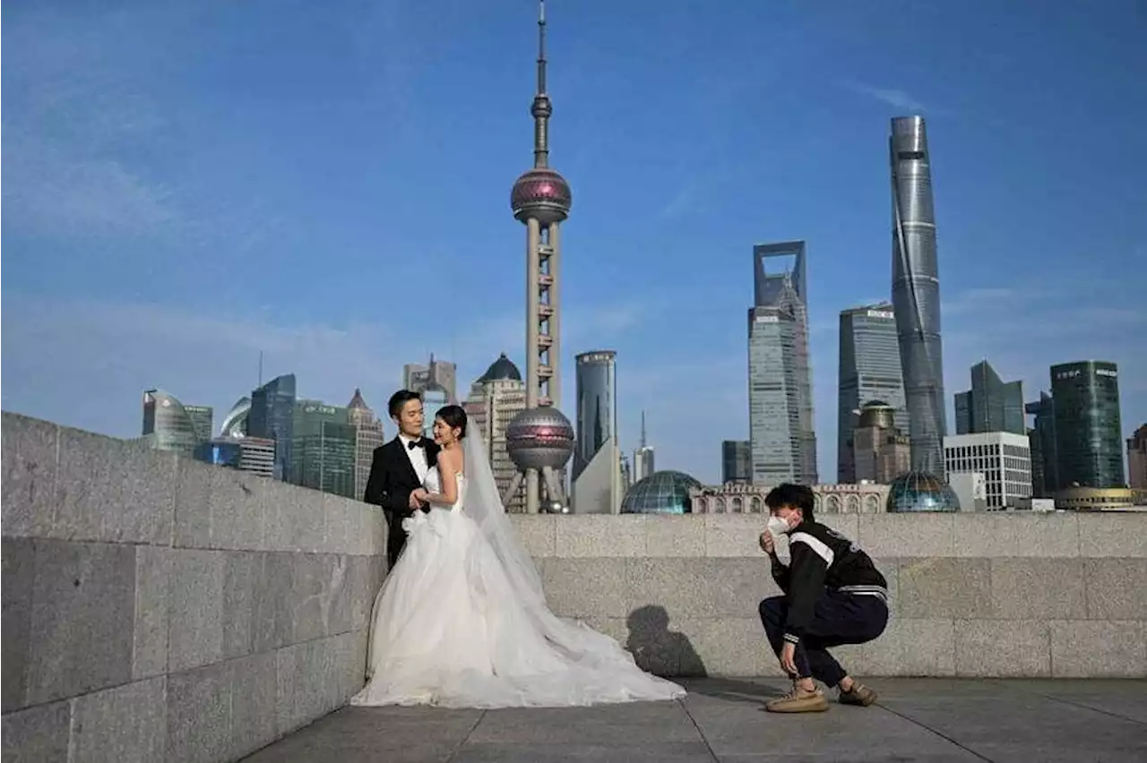 Marriages in China slump to historic low amid falling birth rate