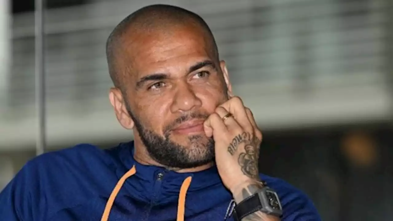 Nuevo revés judicial para Dani Alves que seguirá detenido en la causa por violación