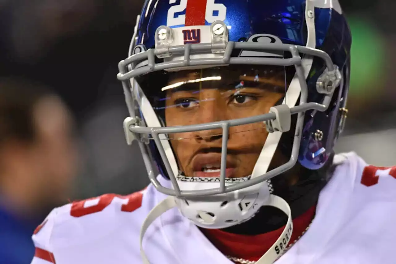 Giants' Barkley not attending mandatory minicamp this week