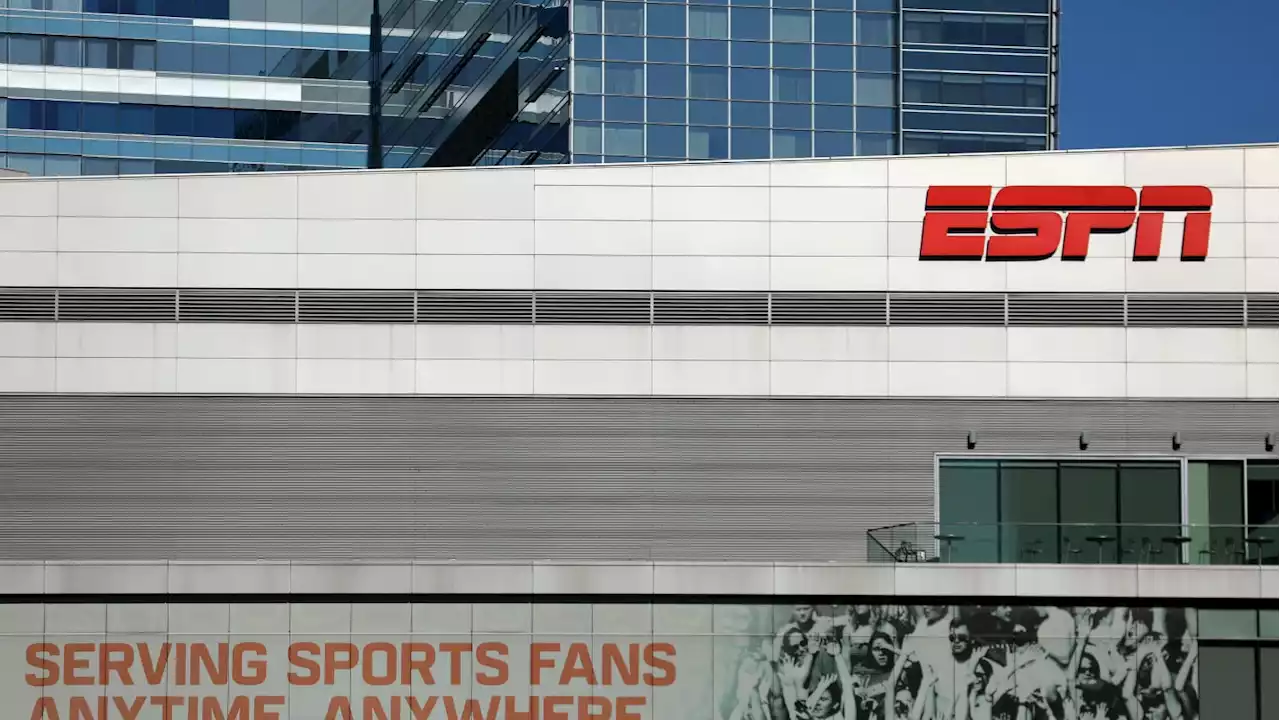 Longtime ESPN Director Dies at NCAA Baseball Tournament