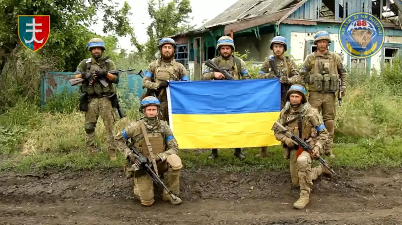 Ukraine's counteroffensive aims to capture enemy soldiers, not territory, says military analyst