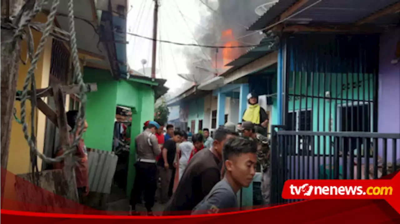 Dua Unit Rumah Warga di Kota Sibolga Hangus Dilalap Si Jago Merah