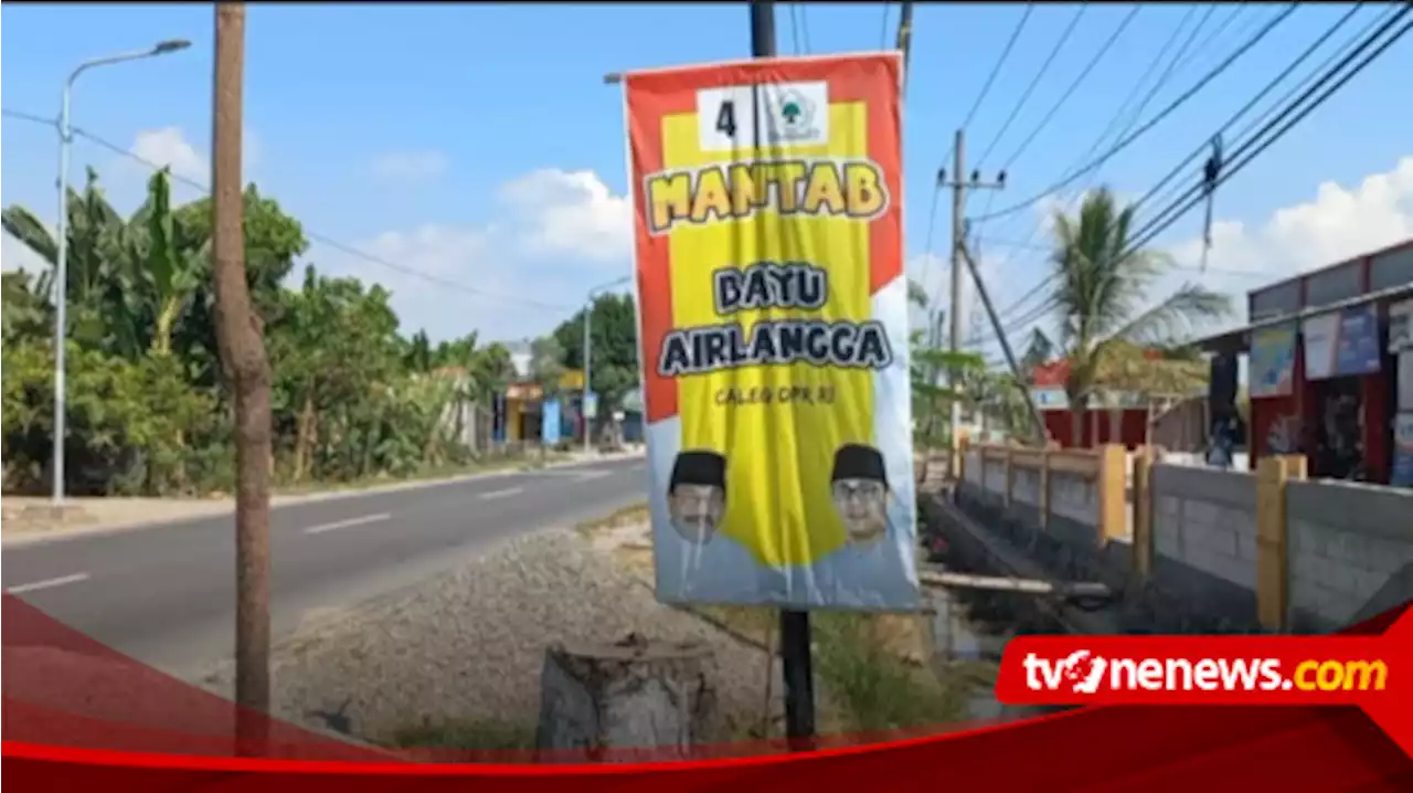 Langgar Aturan, Baliho Bacaleg Mulai Marak Ditempel di PJU dan Fasilitas Umum di Madiun