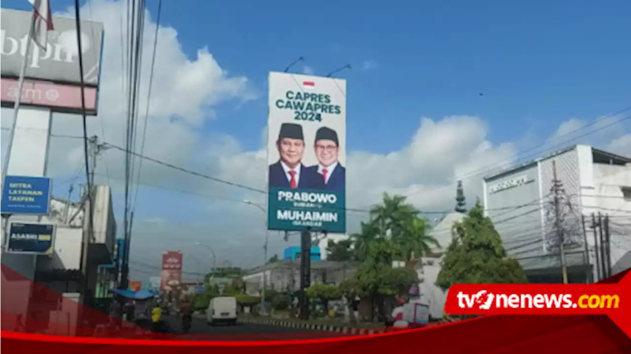 Prabowo dan Muhaimin 'Mesra' di Tasikmalaya, Reklame Besar Keduanya Curi Perhatian Warga