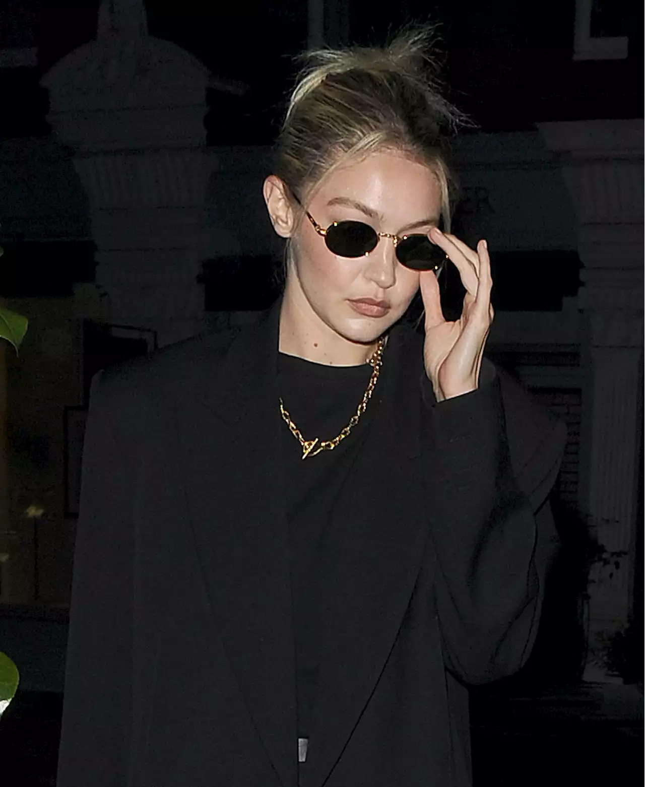 Gigi Hadid’s Latest Look Is a ‘90s Business Woman Special