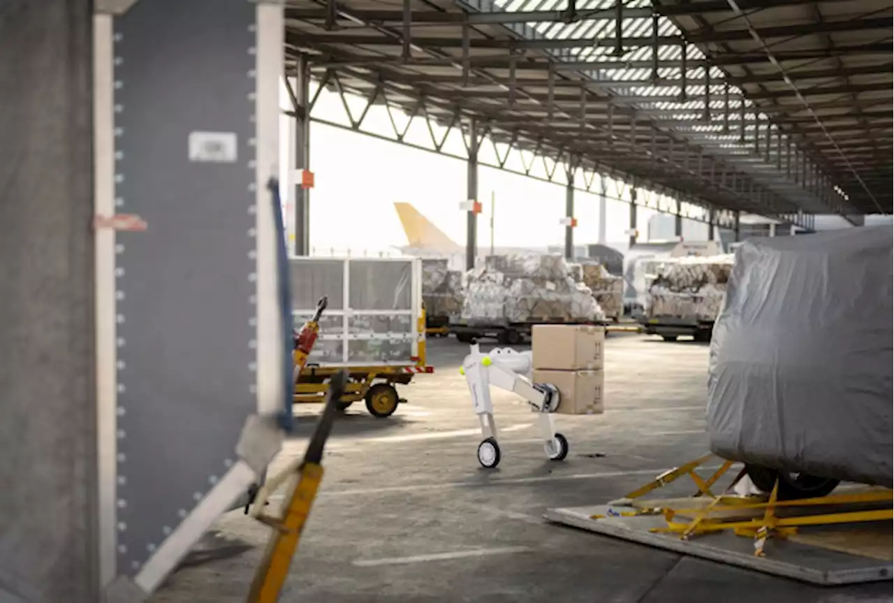 Autonomer Roboter 'Evobot': Praxistest am Münchner Flughafen erfolgreich