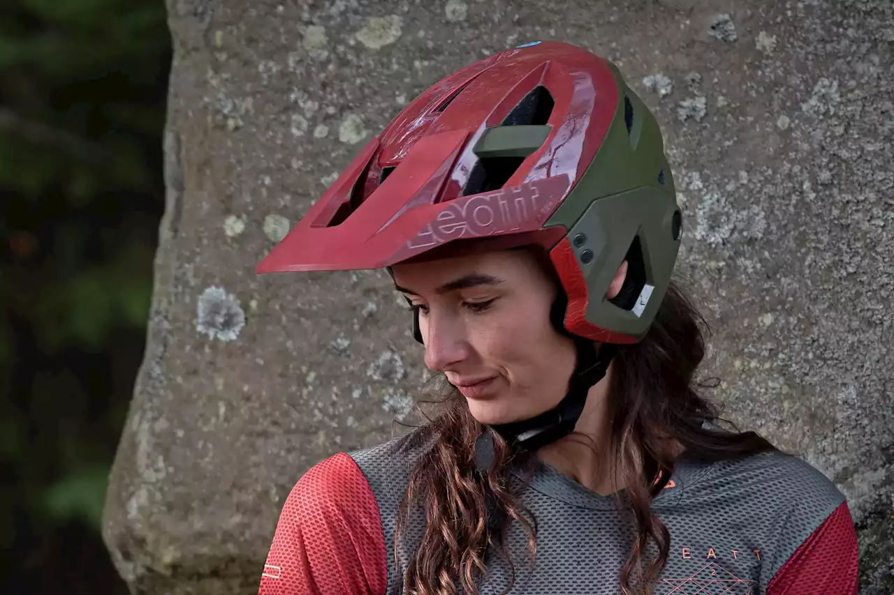 Leatt 3.0 Enduro Convertible Helmet Snaps-On Protection: Full-Face, 3/4, or Just Your Head