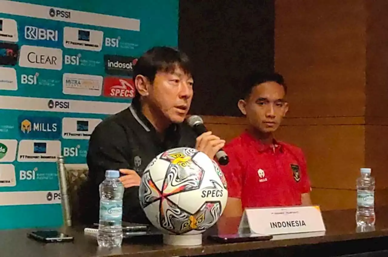 Kata Shin Tae-yong soal Palestina Belum Pernah Kalah, Kuliti Kelebihan Mohammed Rashid dkk - Bolasport.com