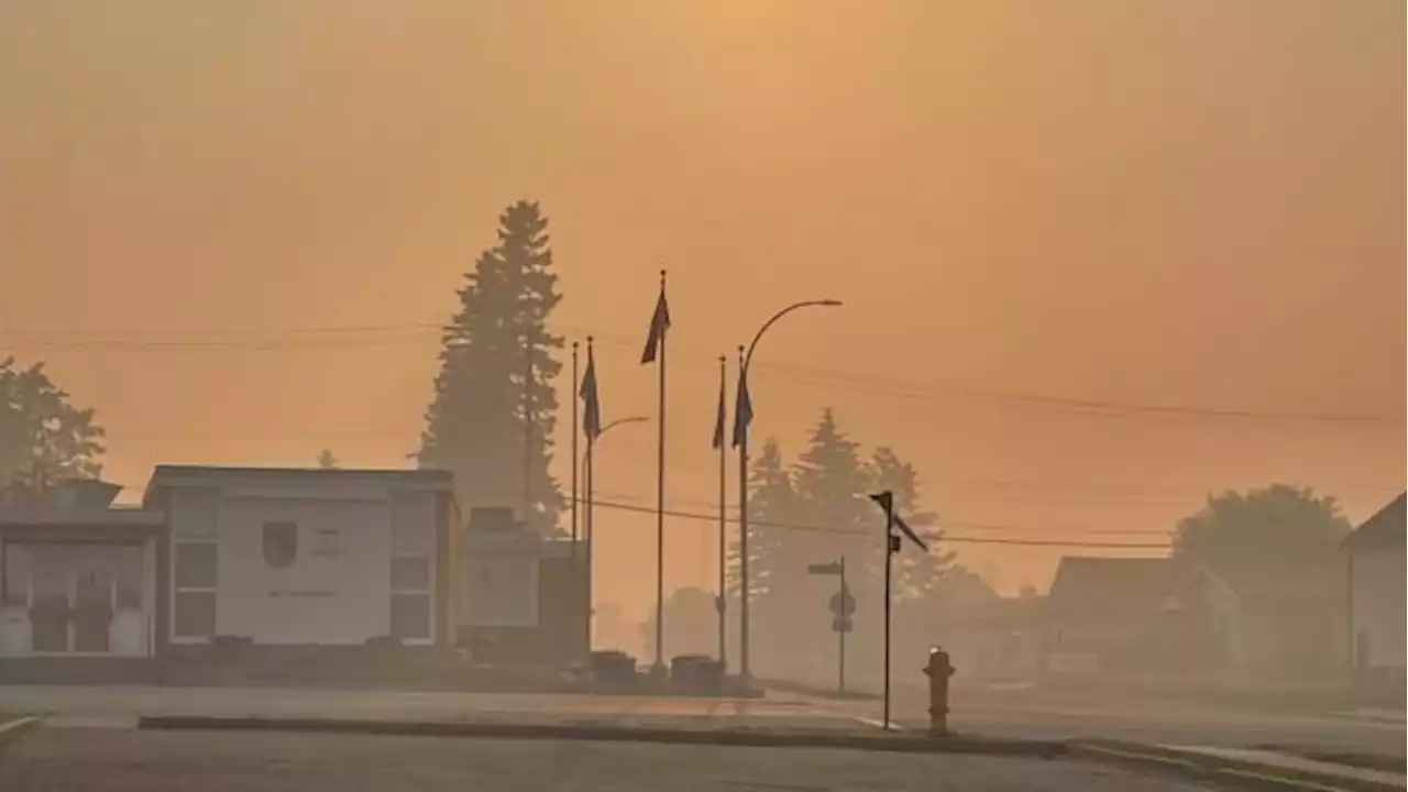 No re-entry timeline for evacuees as Alberta breaks wildfire season record | CBC News