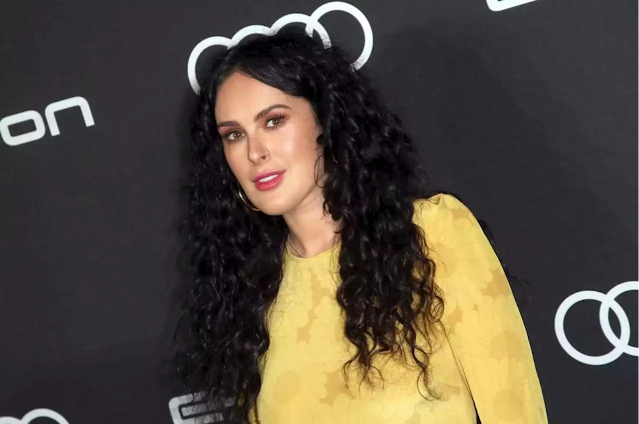 “J’ai senti la poche” : les détails incroyables de Rumer Willis sur son accouchement chez elle - Closer