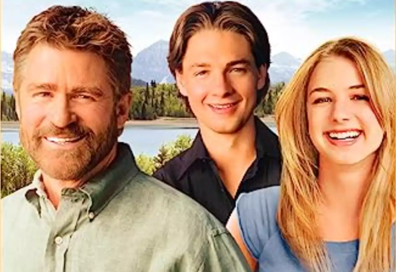 Emily VanCamp Pays Tribute To ‘Everwood’ Co-Star Treat Williams