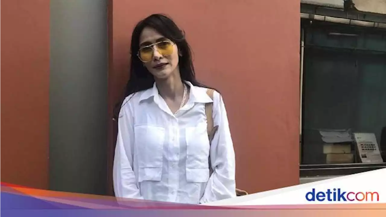 Ungkapan Bahagia Wenny Ariani MA Putuskan Rezky Aditya Ayah Biologis Putrinya