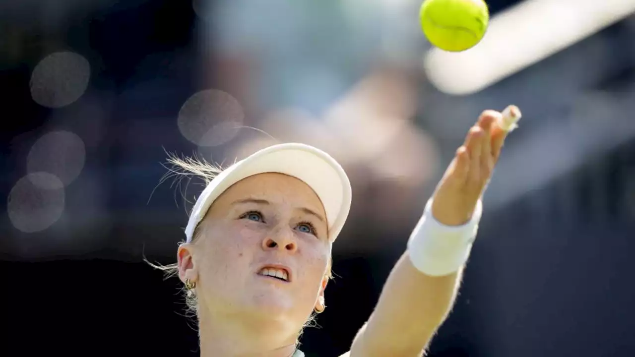 Swiss teen Celine Naef defeats Venus Williams at the Libema Open