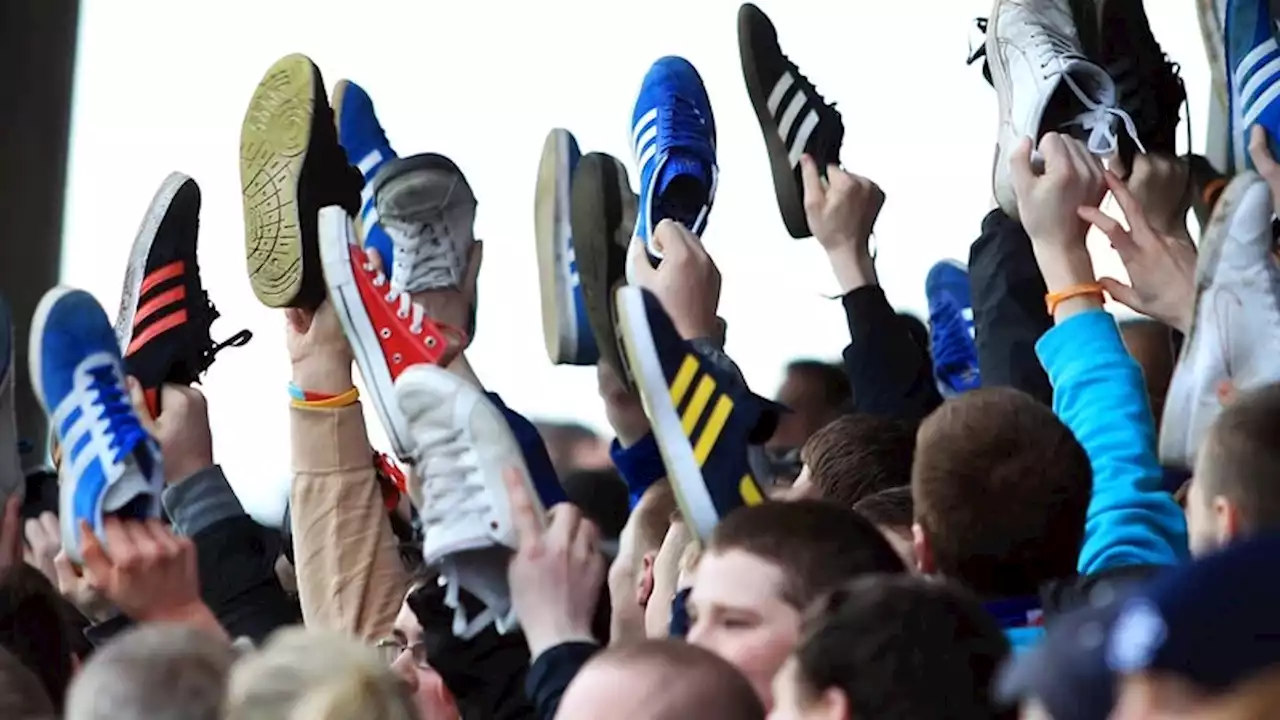 Pourquoi les supporters de foot anglais sont obsédés par adidas