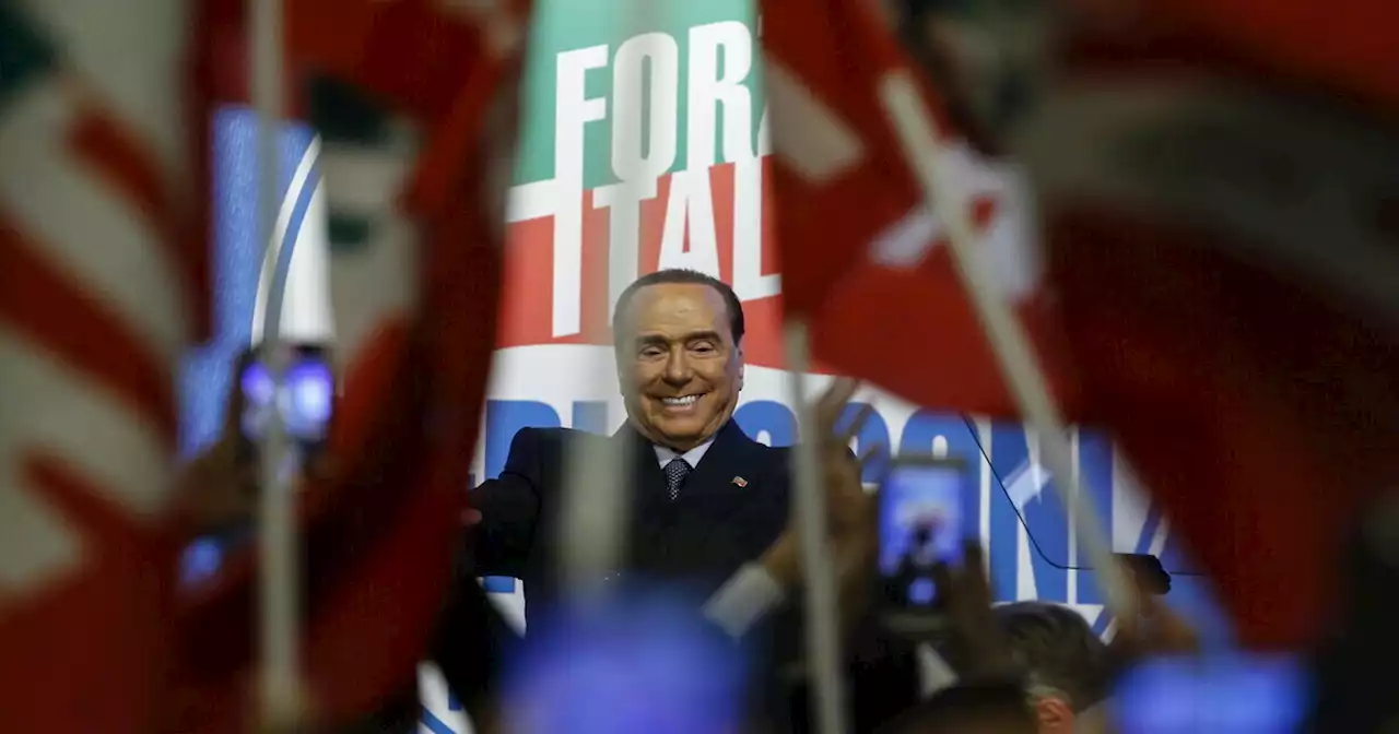 Chi ha paura della camera ardente di Berlusconi?