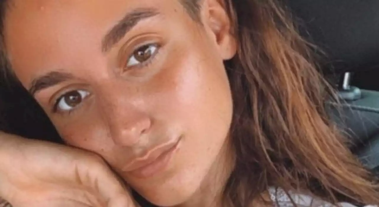 Ilaria De Rosa arrestata in Arabia, hostess condannata a sei mesi per «detenzione e spaccio di sostanze stupefacenti»