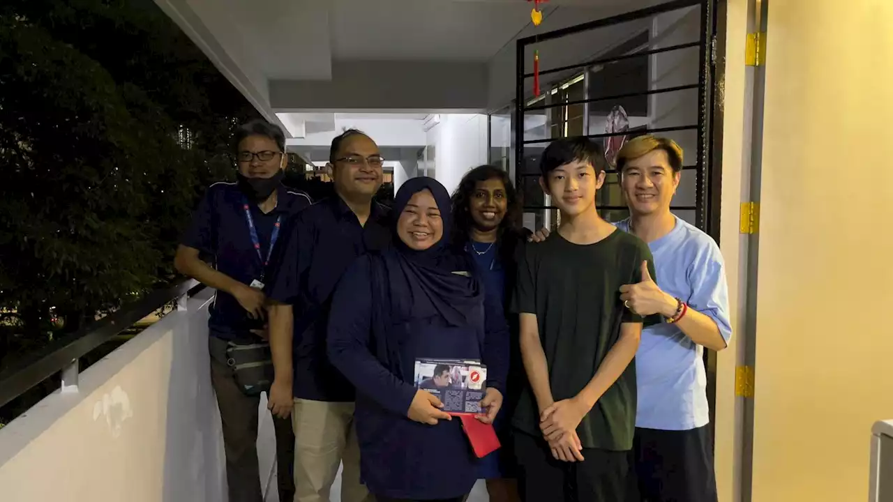 Red Dot United ramps-up house visits in Jurong GRC to connect and understand residents’ concerns - Singapore News