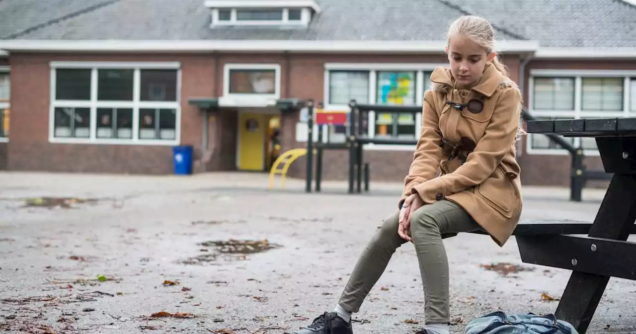 ‘My daughter struggles to make friends and is anxious going to school. Could she be autistic?’