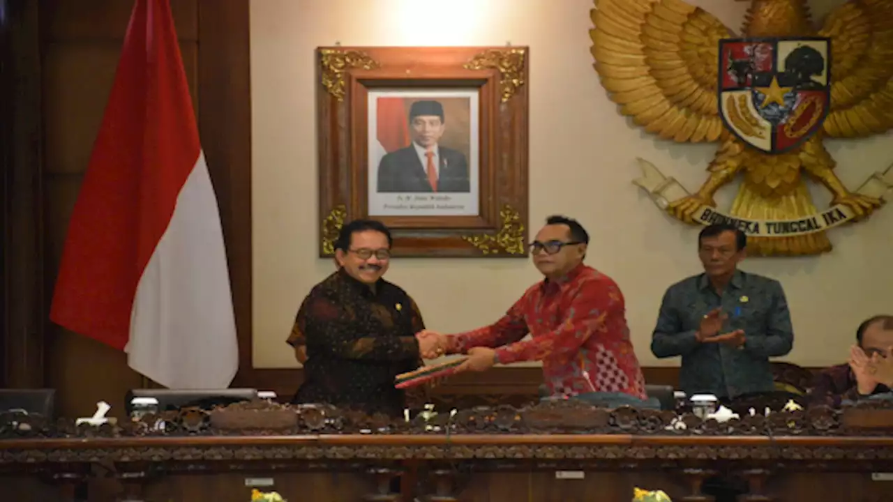 DPRD Bali Sampaikan Pandangan Umum Fraksi soal Raperda APBD 2022