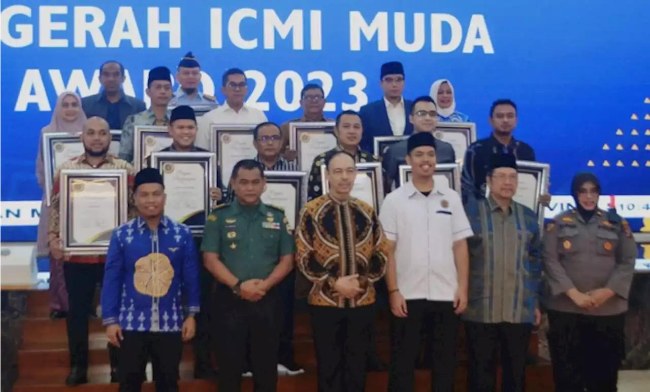 Tujuh Tokoh Politisi Muda Sumut Raih ICMI Muda Award