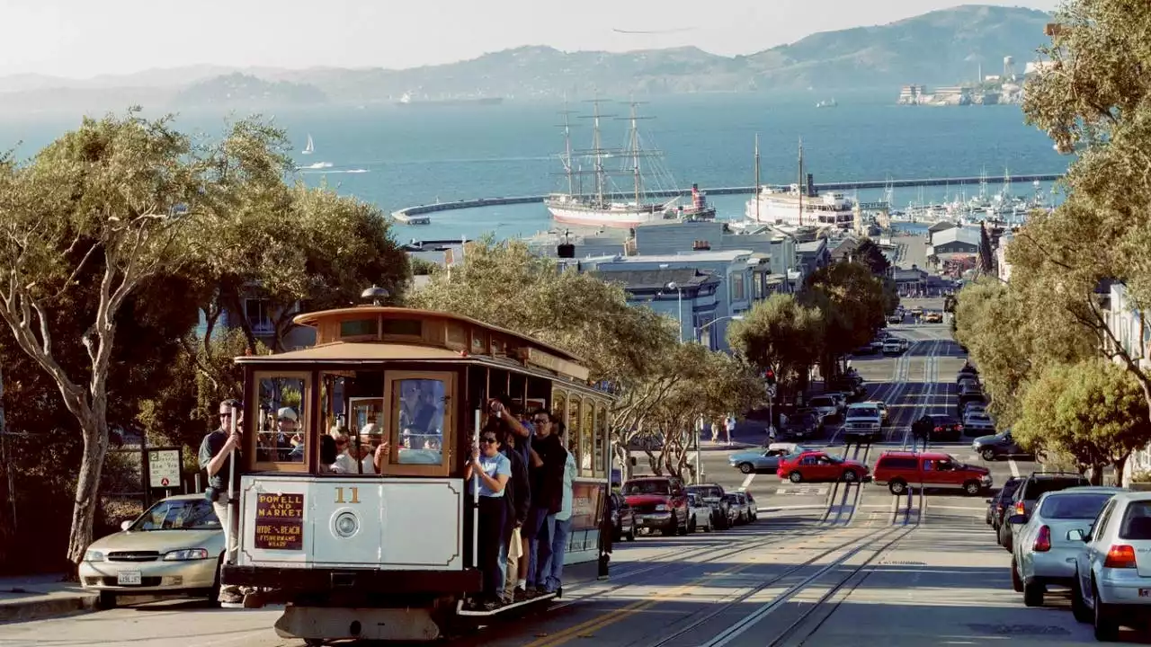 San Francisco kicks off six-month celebration of 150 years of cable cars