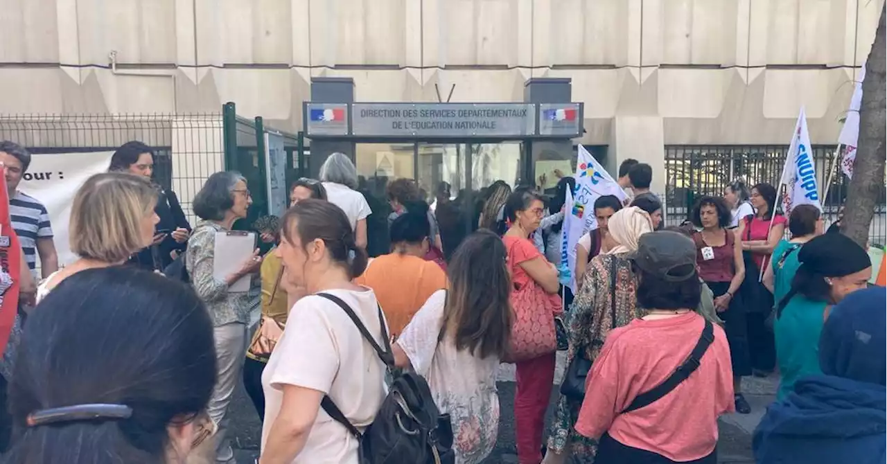 Marseille : les AESH du département rassemblés devant la Direction des services de l’Éducation nationale