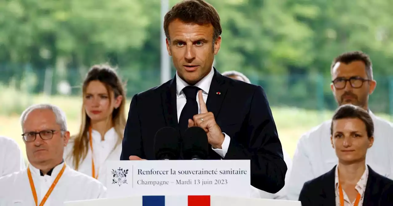 Emmanuel Macron annonce la relocalisation de la production de 25 médicaments «dans les prochaines semaines»