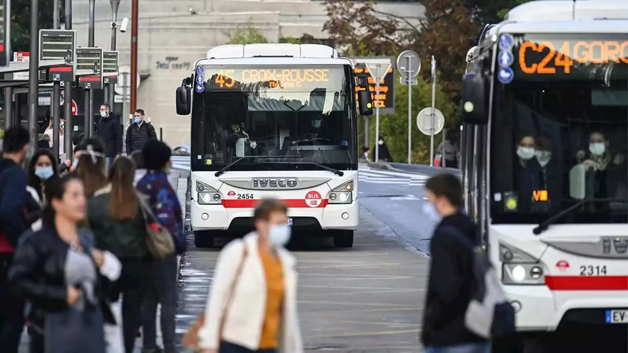 Pénurie de chauffeurs : le transport urbain s'entend sur une hausse du salaire minimum de 5,2 %