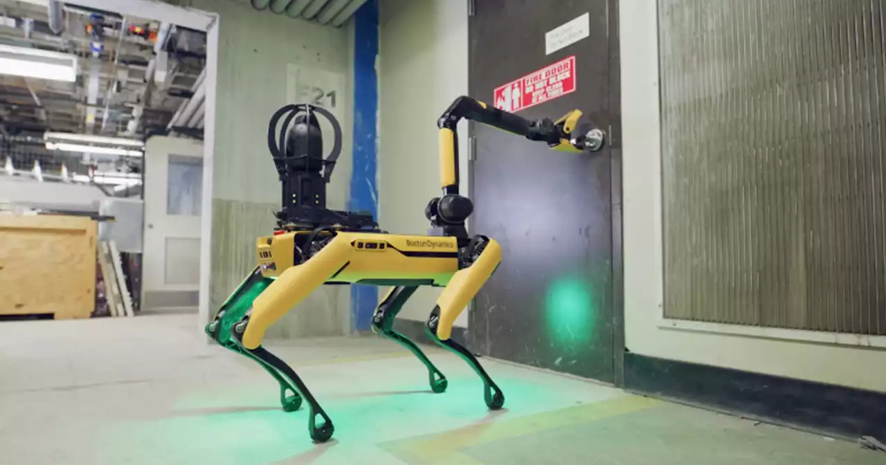 Spot, le robot-chien de Boston Dynamics, est désormais capable d'ouvrir des portes