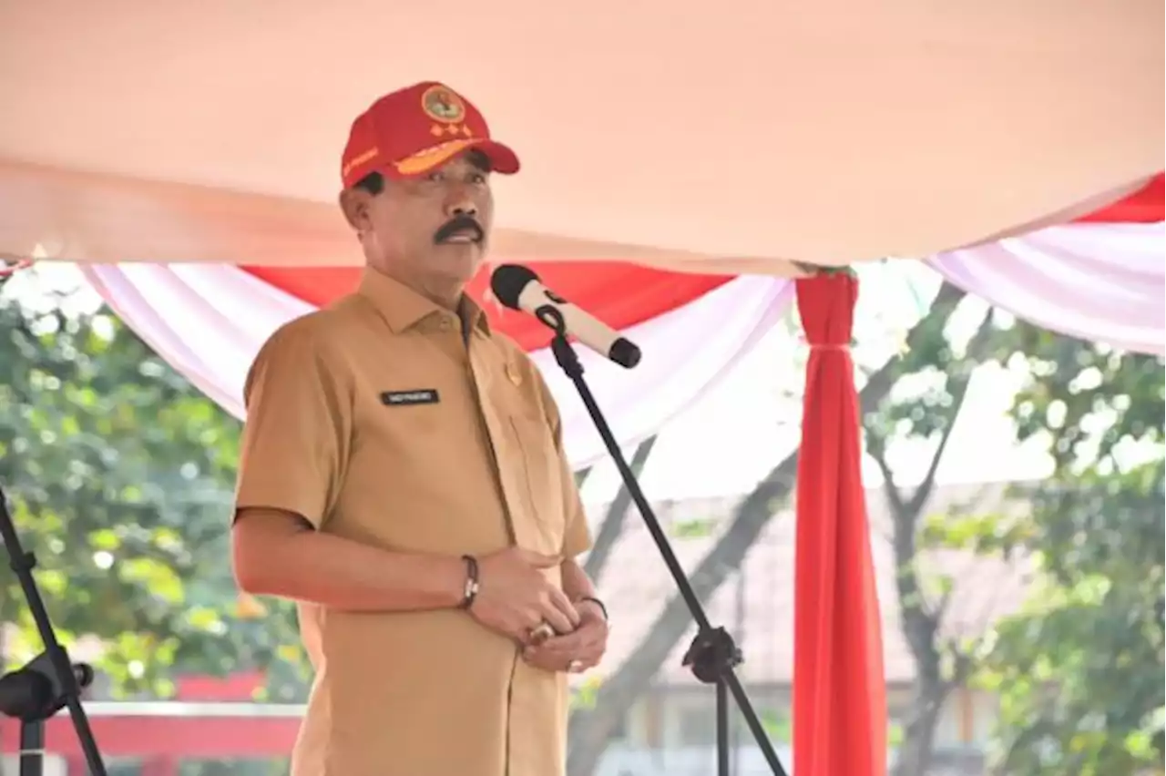 Rektor IPDN Serahkan 1.217 Praja Pratama Untuk Magang di Majalengka