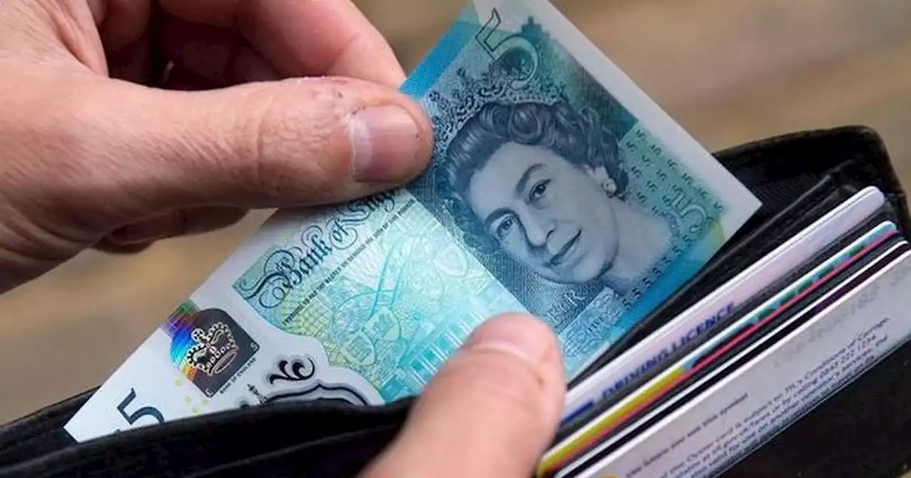 Major bank giving out free £100 to its customers from today