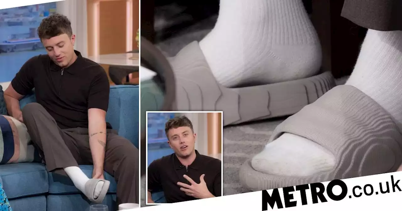 Roman Kemp somehow forgets to bring any shoes for This Morning