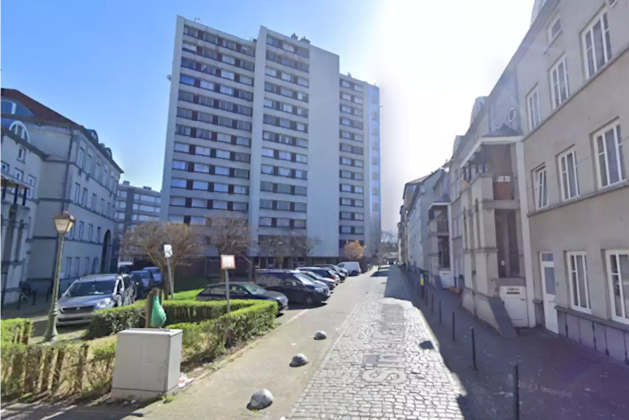 Kogels vliegen bejaard koppel om de oren: woning doorzeefd bij dubbele schietpartij in Molenbeek