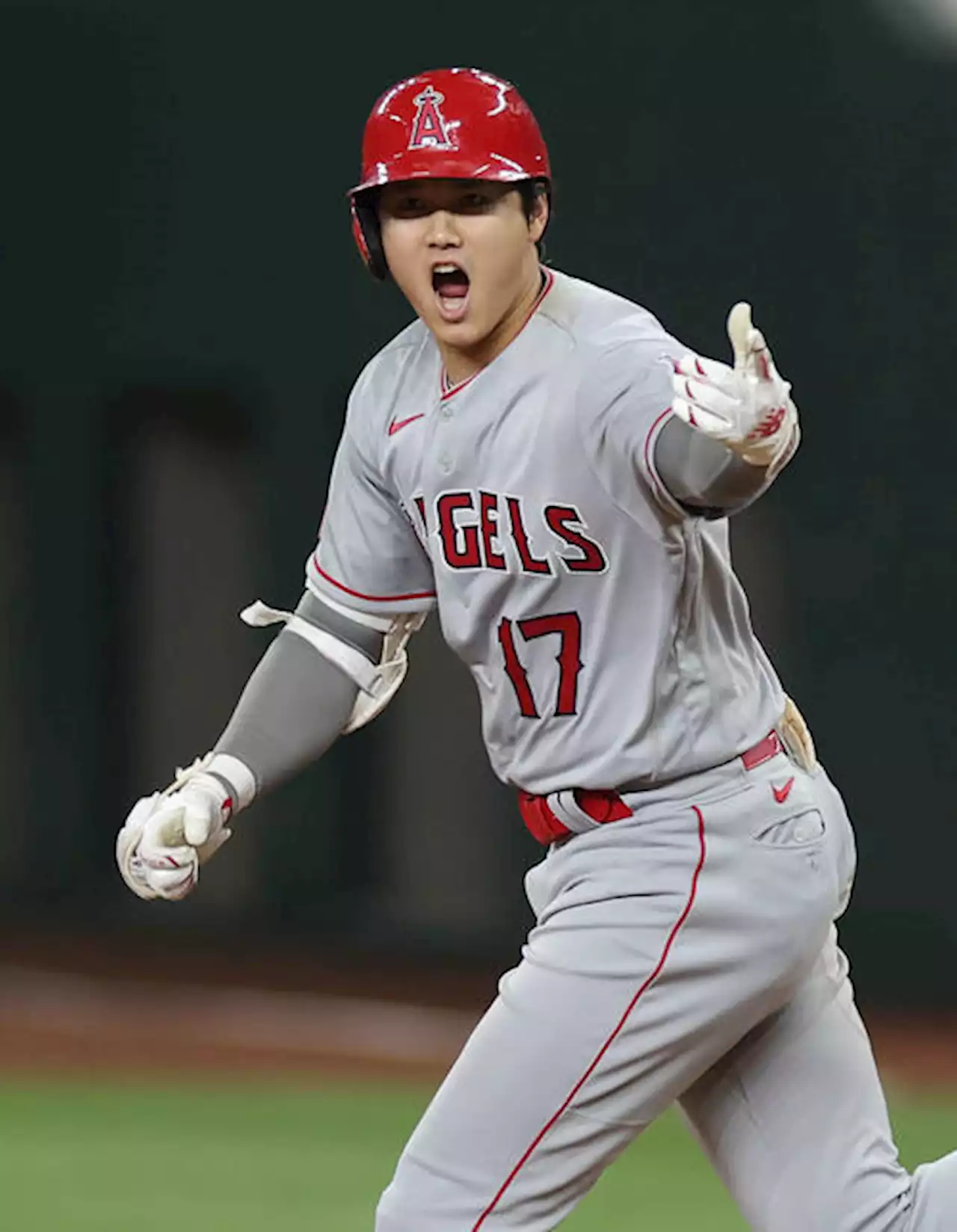 大谷翔平、冷静な読み光った19号に勝負勘が呼んだ20号 13戦８発量産モードで本塁打トップ - ＭＬＢ : 日刊スポーツ