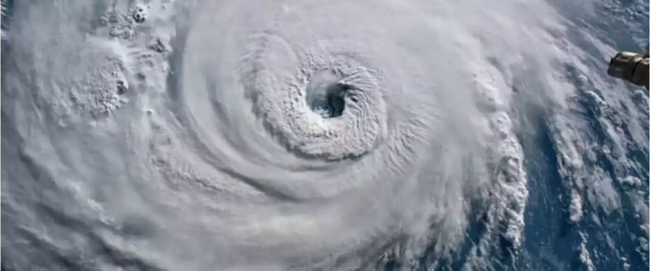 Deadly Cyclone In India Halts Fuel Exports And Operations At Offshore Rigs | OilPrice.com