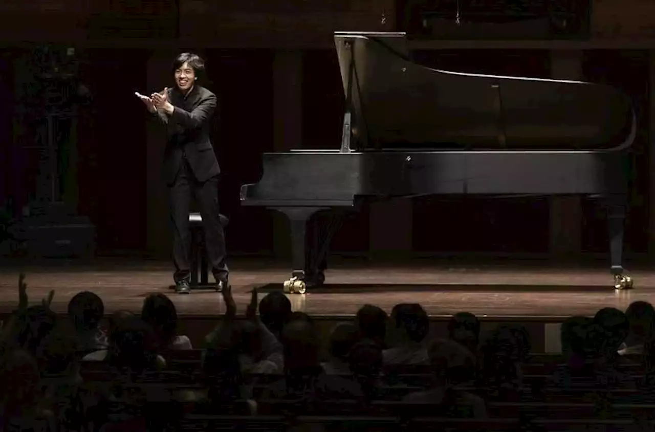 NY-based Malaysian pianist Tengku Irfan's recital wows Singapore piano festival