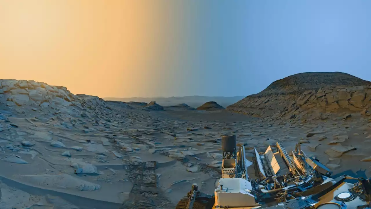 NASA’s Curiosity Mars Rover Sent Back a Stunning ‘Postcard’